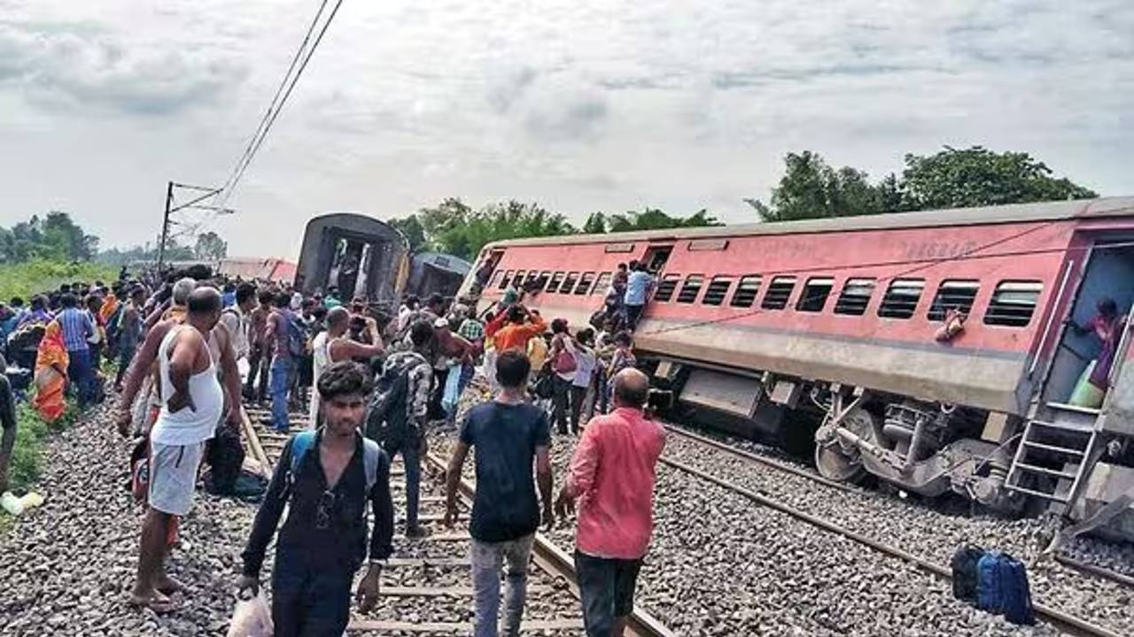 sabarmati express accident